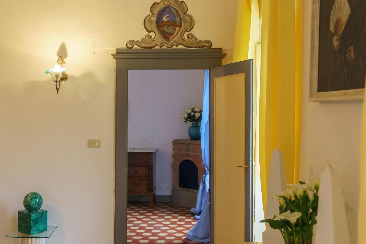 Fattoria Di Piantravigne Villa Storica Del 600 Case Malva Exterior photo